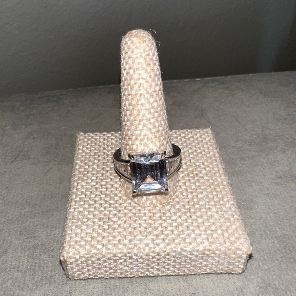 CZ & sterling silver fashion ring by Absolute